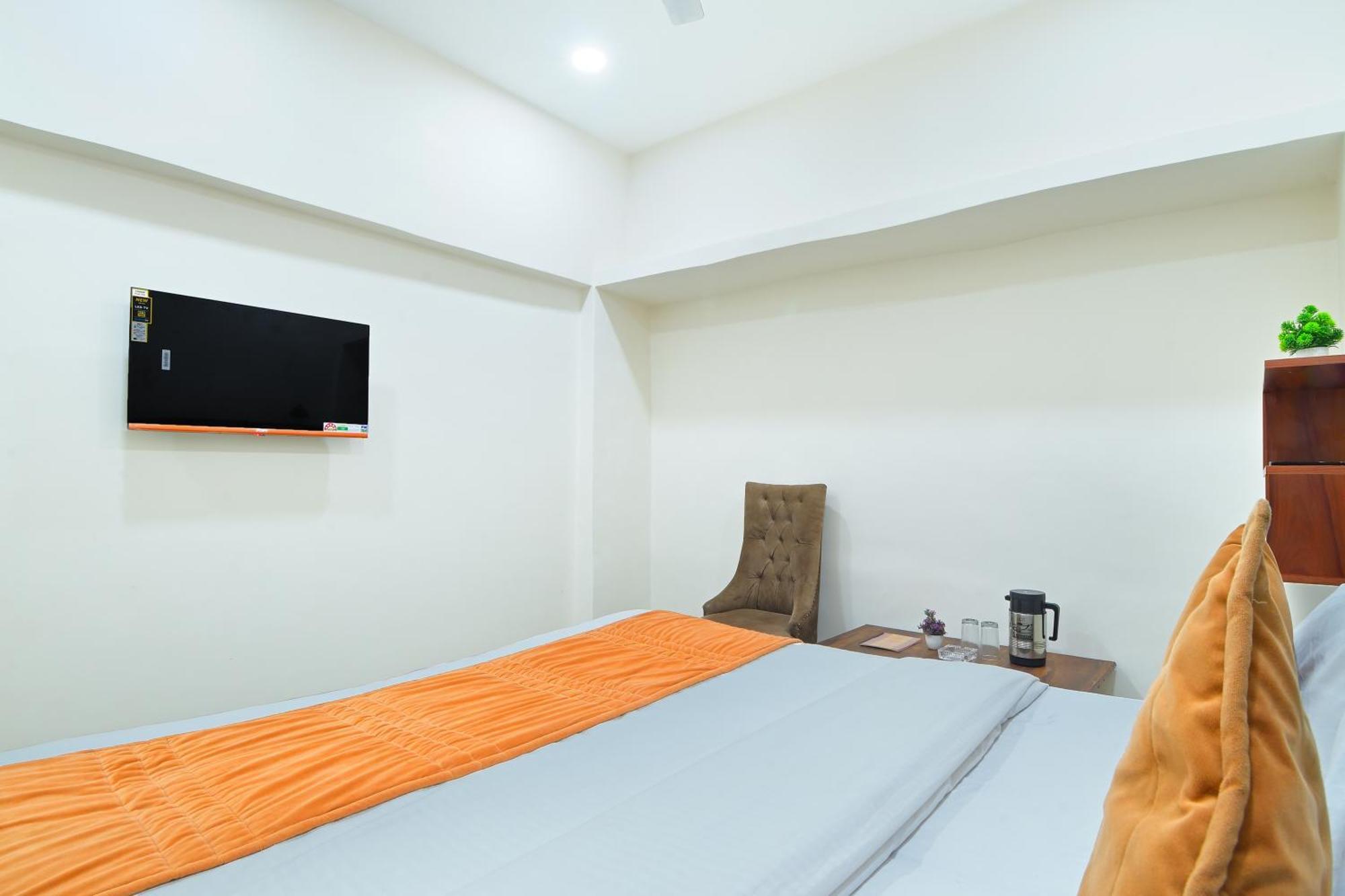 Chowdhry Tourist Lodge - New Delhi Railway Station - 2 Minutes Walk المظهر الخارجي الصورة