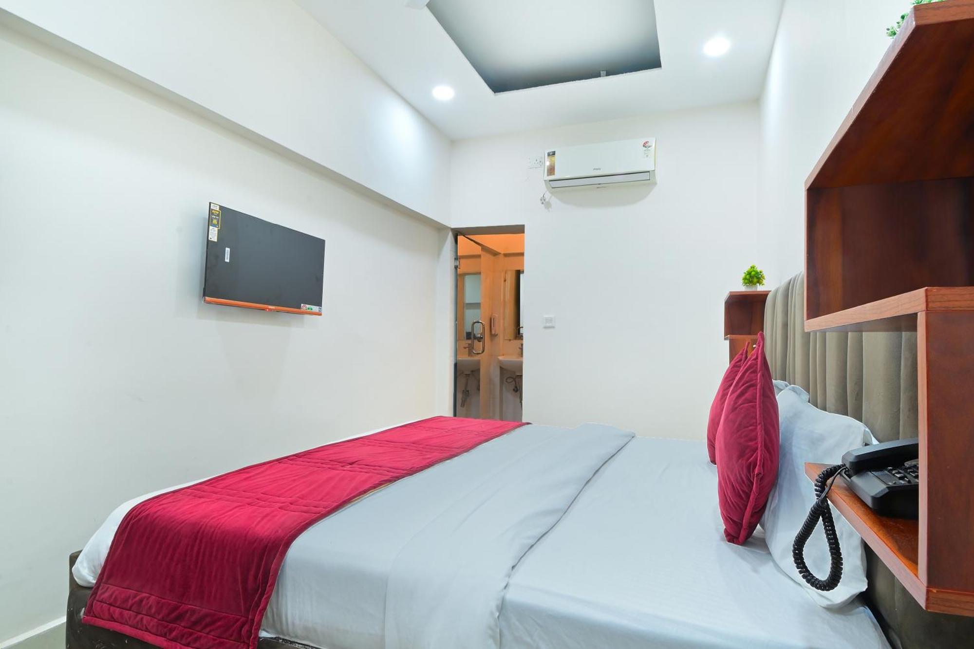 Chowdhry Tourist Lodge - New Delhi Railway Station - 2 Minutes Walk المظهر الخارجي الصورة