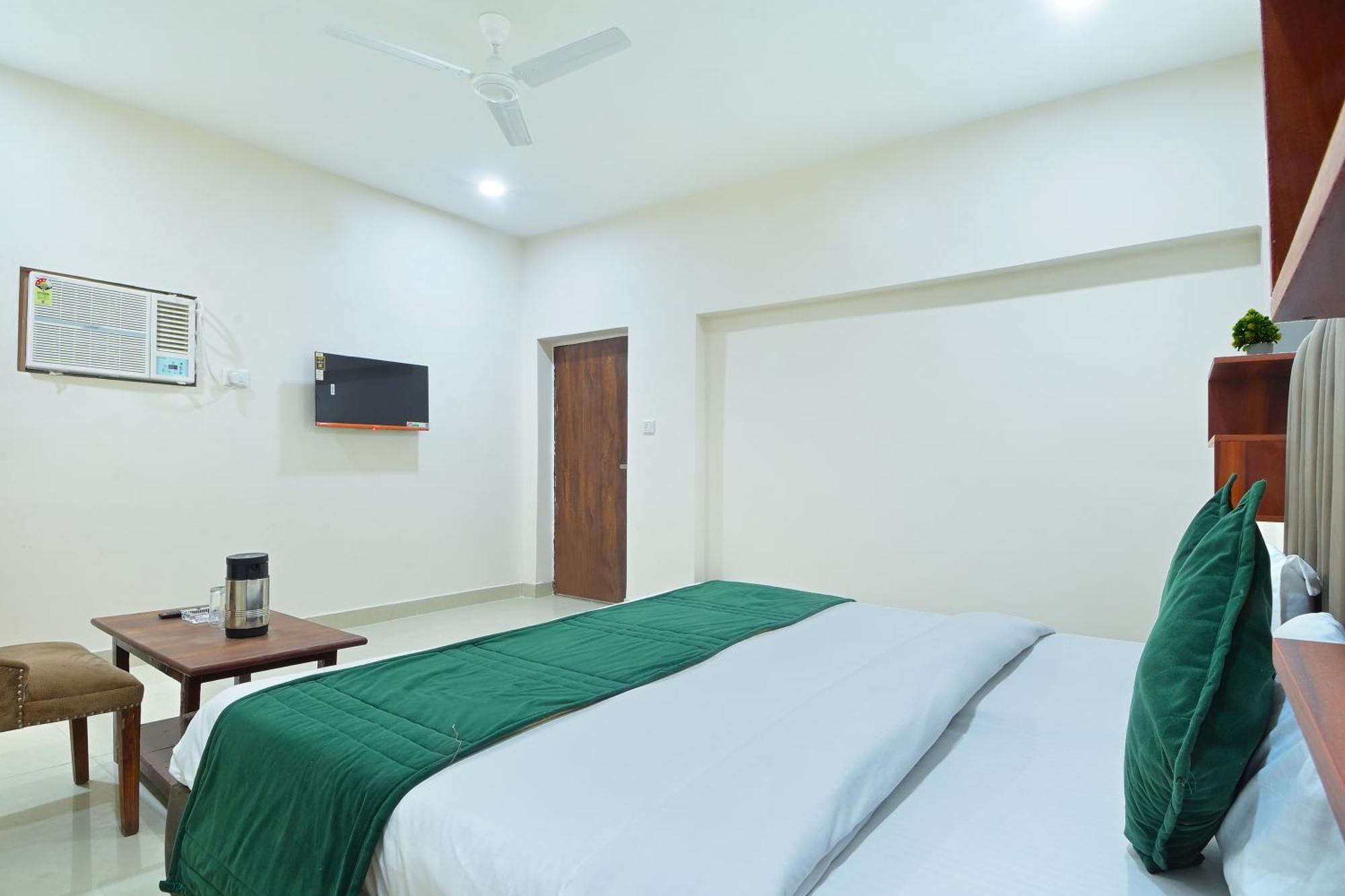 Chowdhry Tourist Lodge - New Delhi Railway Station - 2 Minutes Walk المظهر الخارجي الصورة