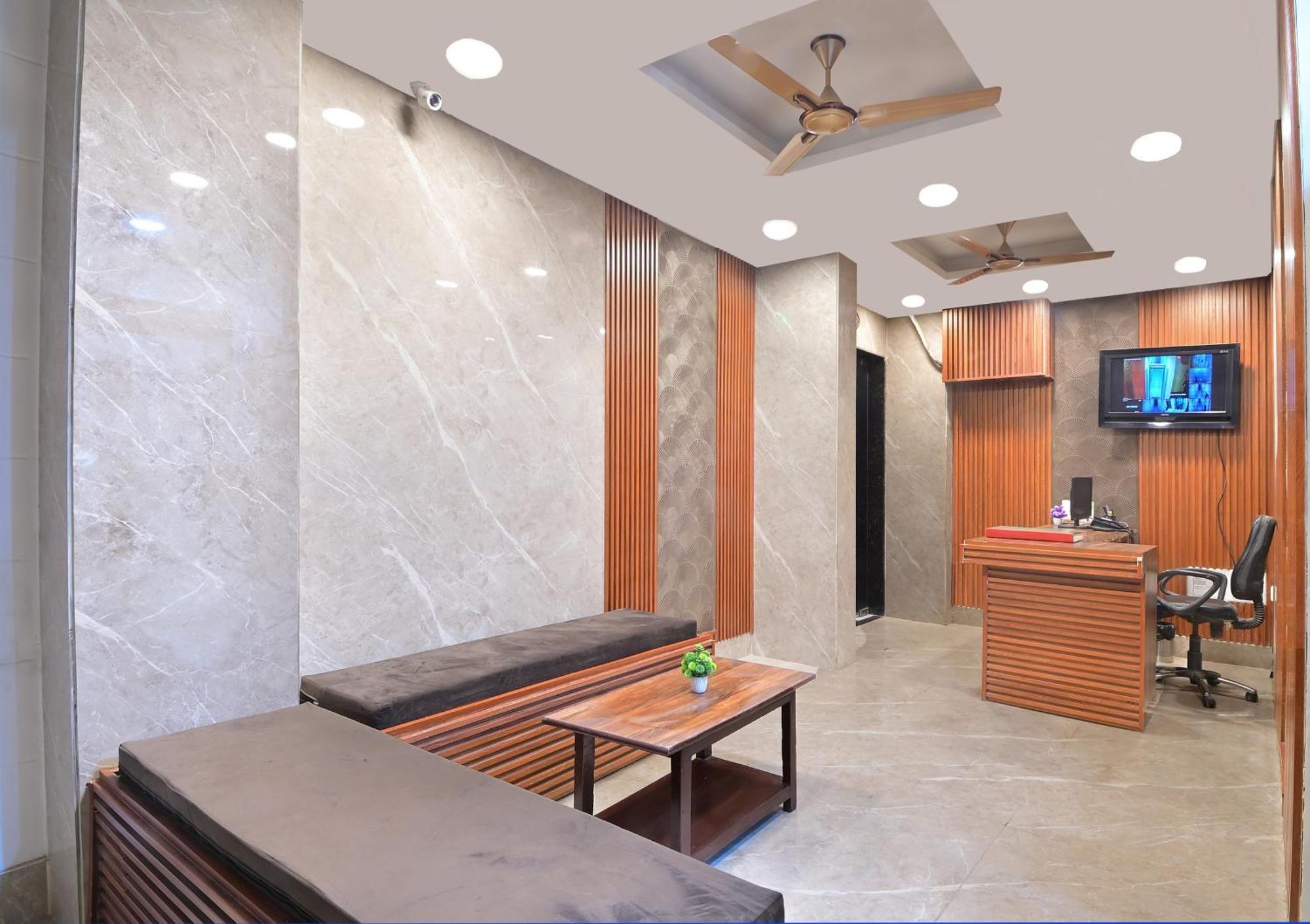 Chowdhry Tourist Lodge - New Delhi Railway Station - 2 Minutes Walk المظهر الخارجي الصورة